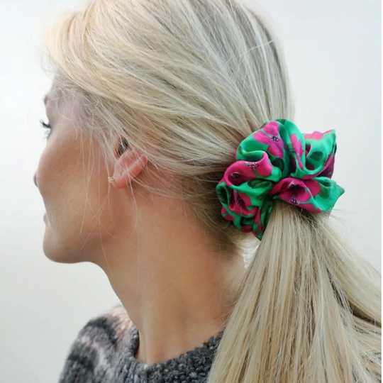 Scrunchie - pink flowers
