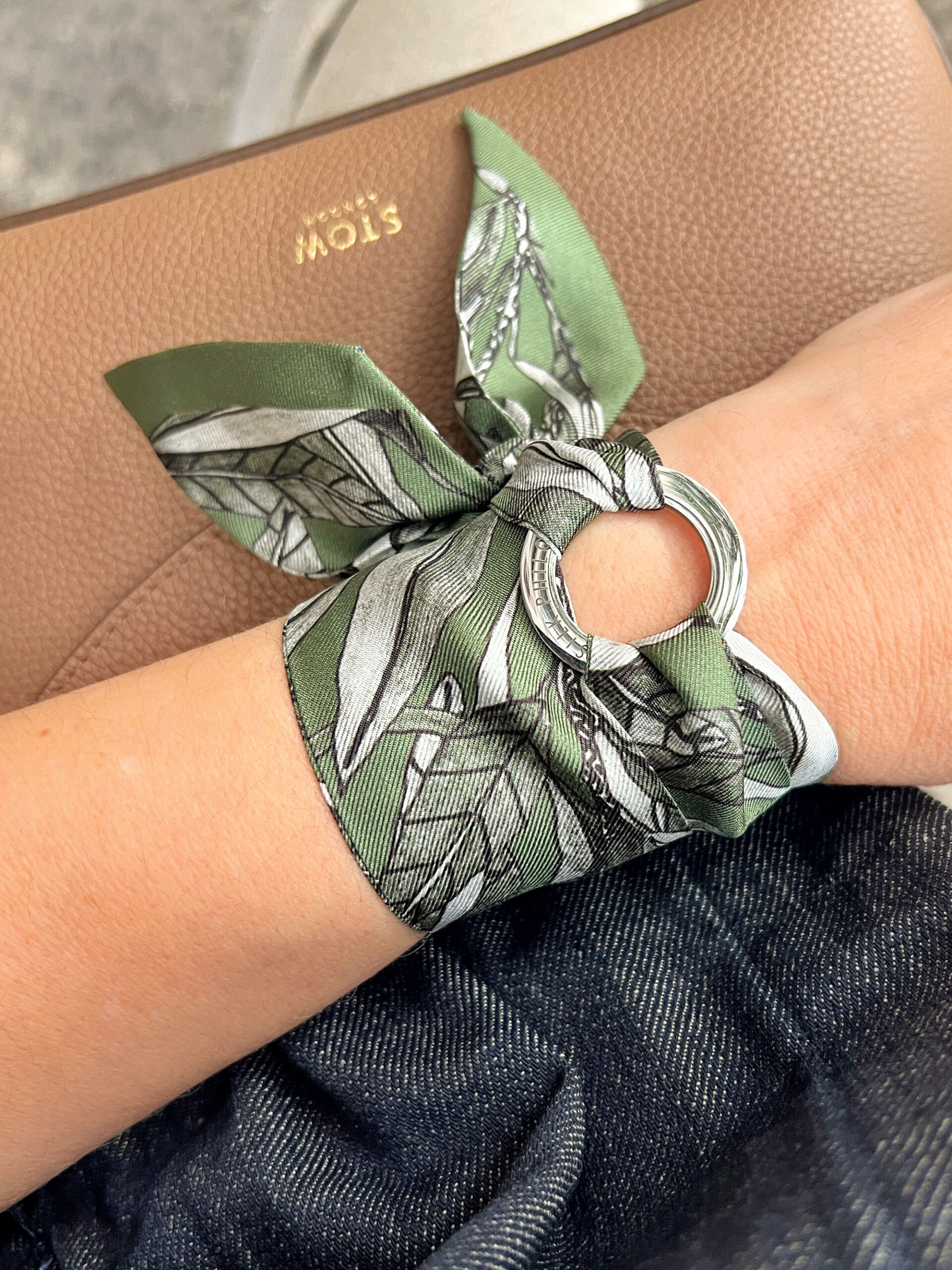 Rhea silk bracelet Rhea silk bracelet